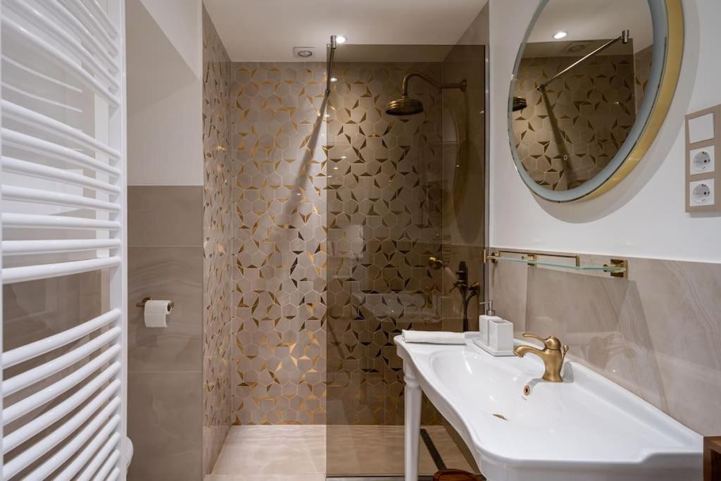 Orangehomes Luxury Apartment Next To Gellert Hill 布达佩斯 外观 照片